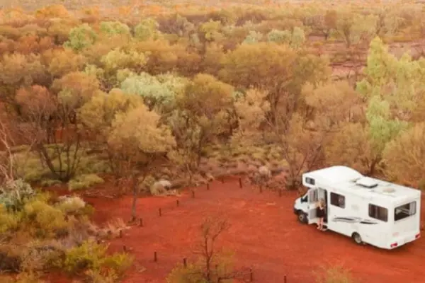 Top 7 Scenic Caravan Routes in the Australian Outback